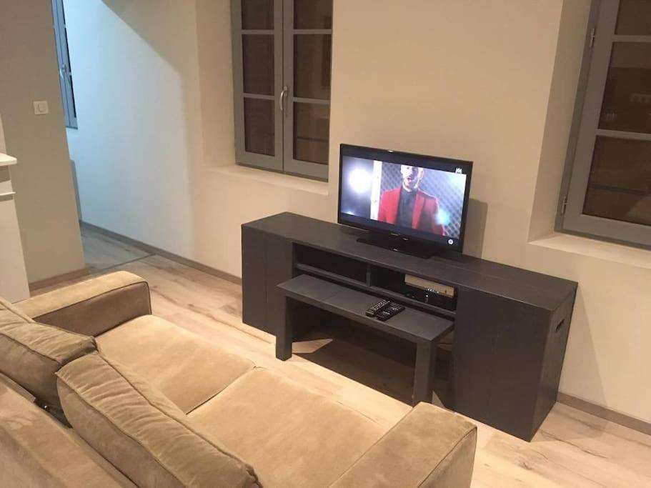 אלבי Appartement Touristique, Proche De La Cathedrale מראה חיצוני תמונה